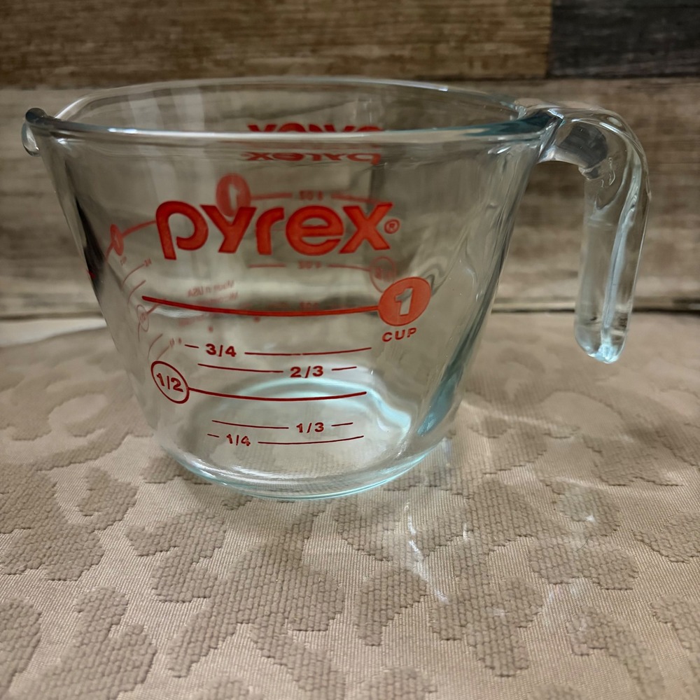 Pyrex 1 Cup Glass Measuring Cup Red Graphics Clear green tint Glass 8oz  in USA